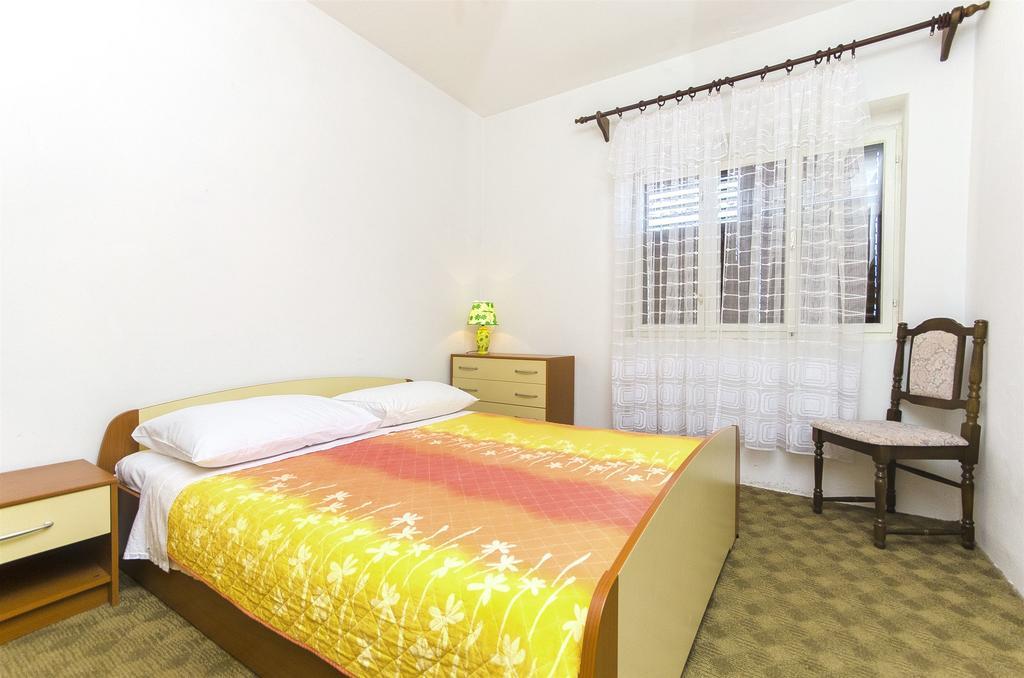 Apartments Smilja ตรีบูนย์ ภายนอก รูปภาพ